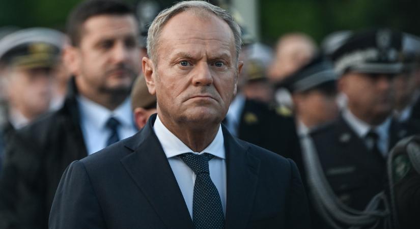 Donald Tusk: Nem meglepő, hogy Orbán Viktor menedékjogot adott a két lengyel politikusnak