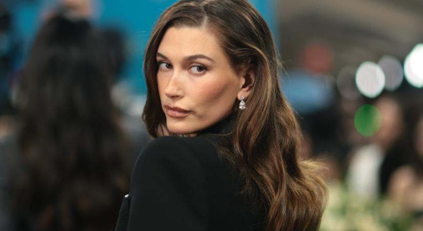 Íme a 29 éves Hailey Bieber szépségtrükkjei – ezeket imádni fogod