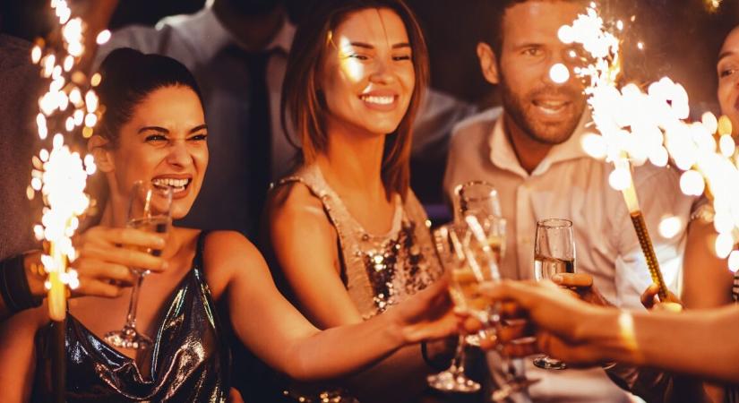 Családi esküvő, vagy 30. születésnap? Az internettől kér segítséget a nő