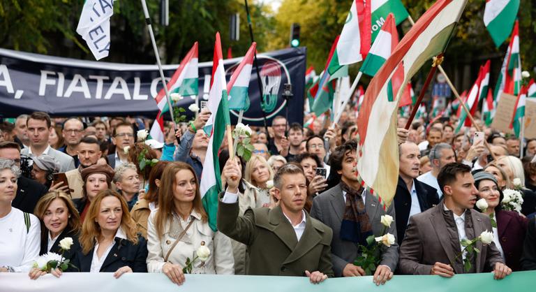 Antidemokratikus és kockázatos jelöltválasztás? Kemény bírálat érte a Tisza Pártot