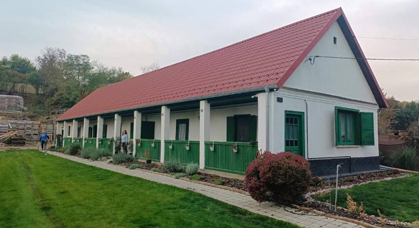 Düledező vályogházból álomotthon: így lehet modern, komfortos tér a szűk parasztházból - hazai szakértő tanácsai