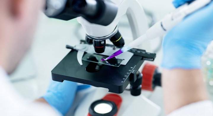 Áttörés az orvostudományban: 20 ezerszer hatékonyabb rákgyógyszer készíthető ezzel a módszerrel