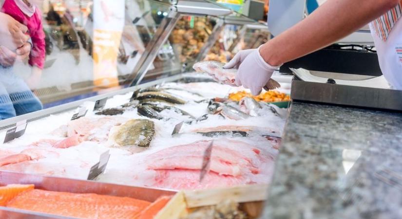 Várhatóan így alakulnak idén a karácsonyi halárak