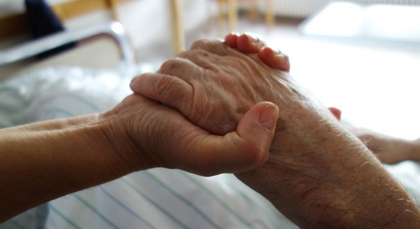 Sokkoló döntés előtt az ország: élet és halál között voksolnak! (VIDEÓ)