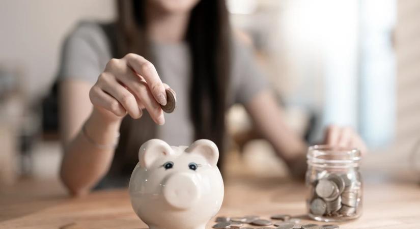 Az OTP Bank felmérése szerint látványosan növekszik a fiatalok pénzügyi tudatossága