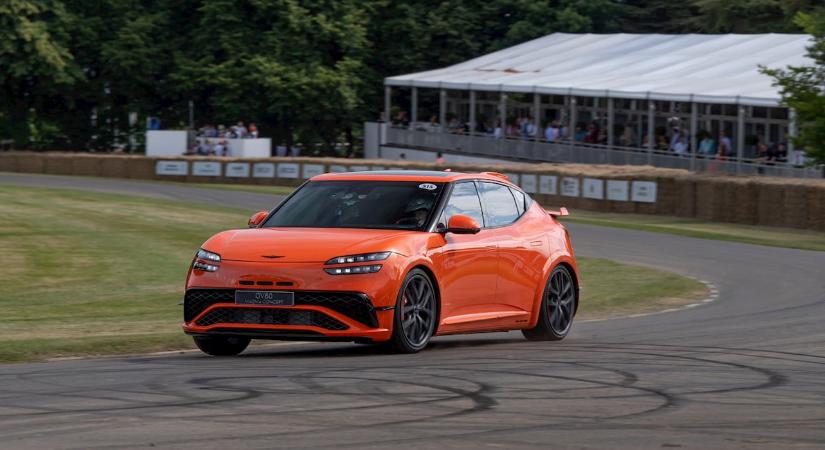 Teljesítmény és luxus: elkészült a Genesis első Magma-modellje