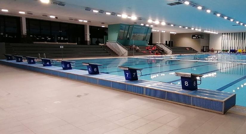 Bezár az uszoda Dunaújvárosban, eddig nem lehet használni