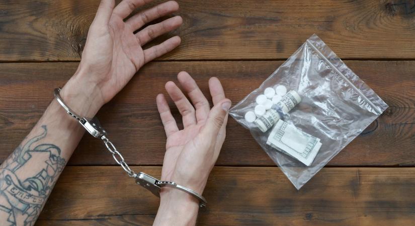 Nem hajtóvadászat, hanem törvényesség: Horváth László a celebek drogügyeiről és az iskolai védelemről