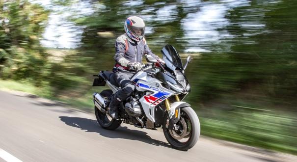 BMW R 1300 RS-teszt: mintha rám szabták volna a motort…