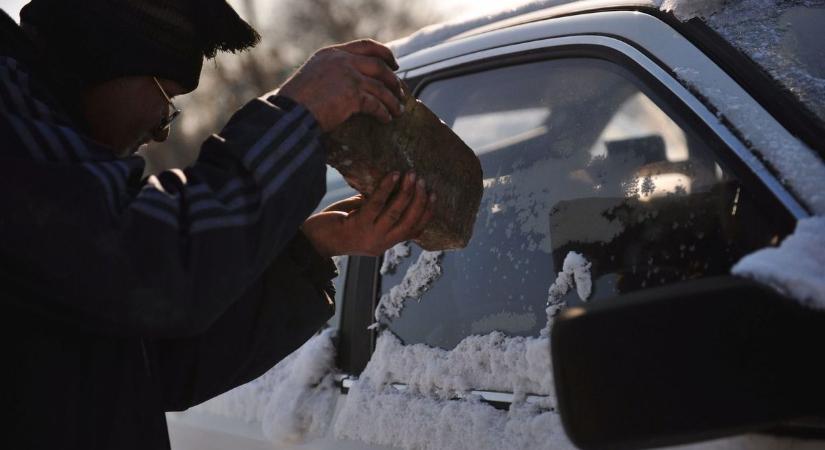 Autófeltörések Baranyában  nyomozást indított a rendőrség