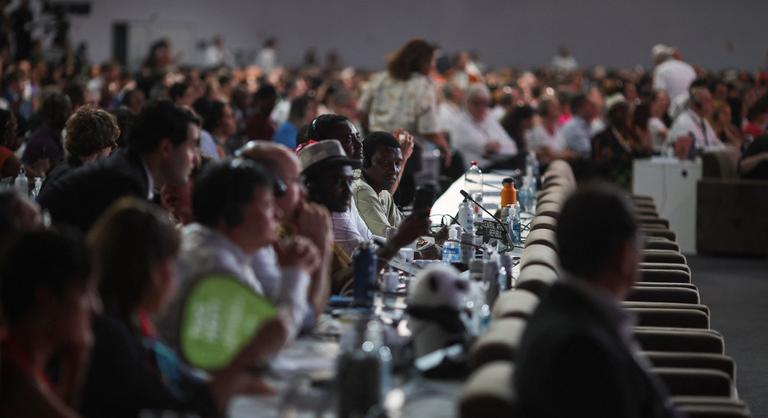 Heves viták után erősen kompromisszumos közös nyilatkozattal zárult az ENSZ klímakonferenciája