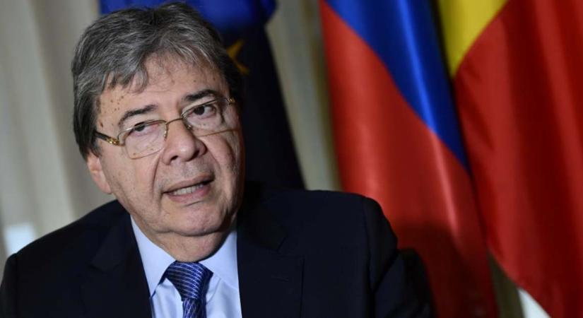 Elhunyt a kolumbiai védelmi miniszter, miután elkapta a koronavírust