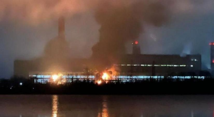 Éjszakai légicsapás Moszkva térségében: lángokban az erőmű