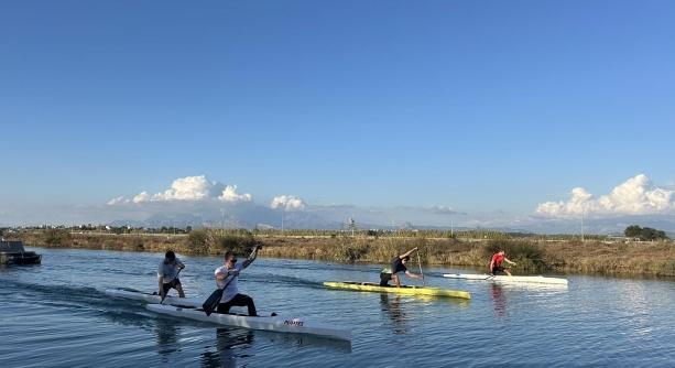 Mindenki tudja, hogy miért dolgozik
