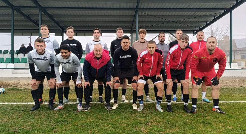 A Dunagyöngye nyerte a rangadót, az Akasztó az őszi első