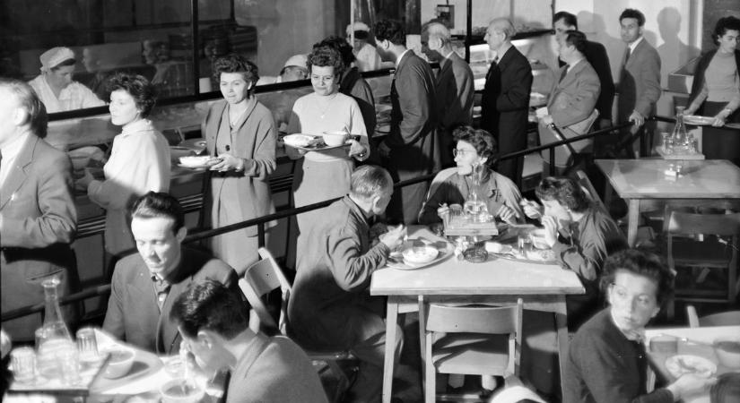 Igazi közösségi térré váltak az éttermek a szocializmusban