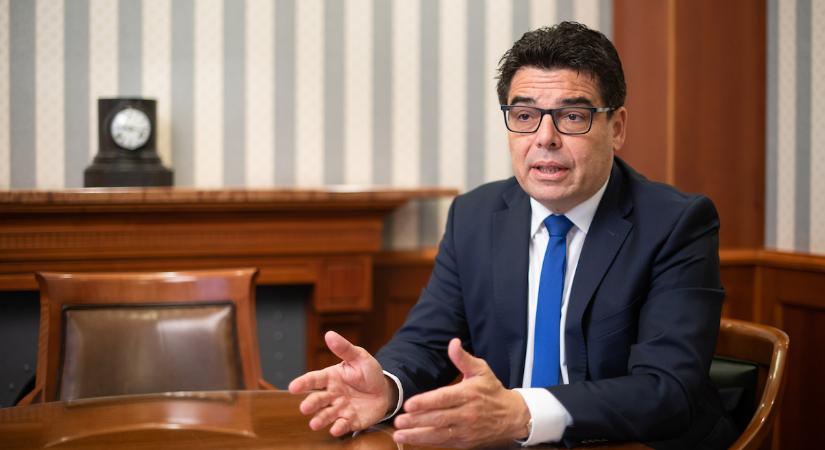 Brüsszelben birodalmi mentalitás uralkodik