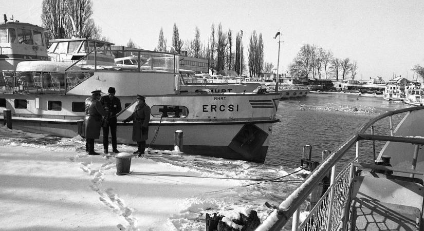 Havas Balaton régen és most: elképesztő korabeli fotók az idei tél első hóesése után