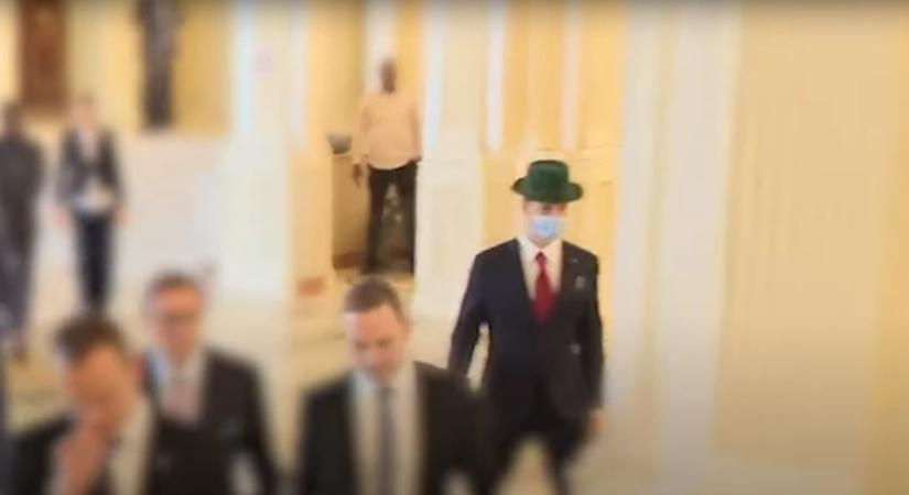 Titok, hogyan zajlott Orbán Gáspár részvételével a csádi katonai misszió előkészítése, mert Szijjártó azt mondta: Csak