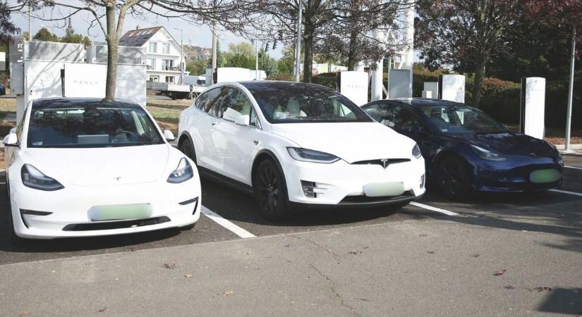 Új adót vetnek ki az autókra, újabb fizetési kötelezettség jön