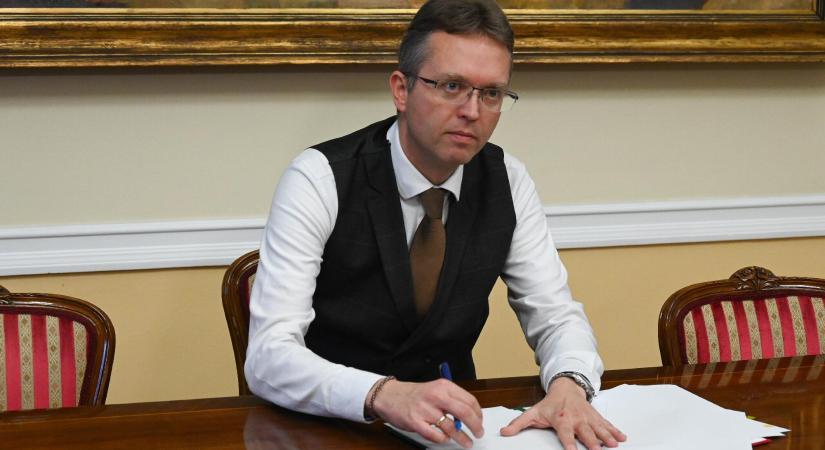 Erasmus-ügy: Magyarország nem támogatja az EU új oktatási stratégiáját, amíg a kizárás fennáll