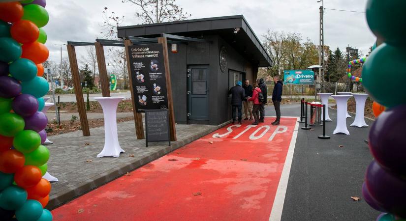 Új gyorsétterem nyílt Kecskeméten, de ez nem a hagyományos fogásokat kínálja – fotók