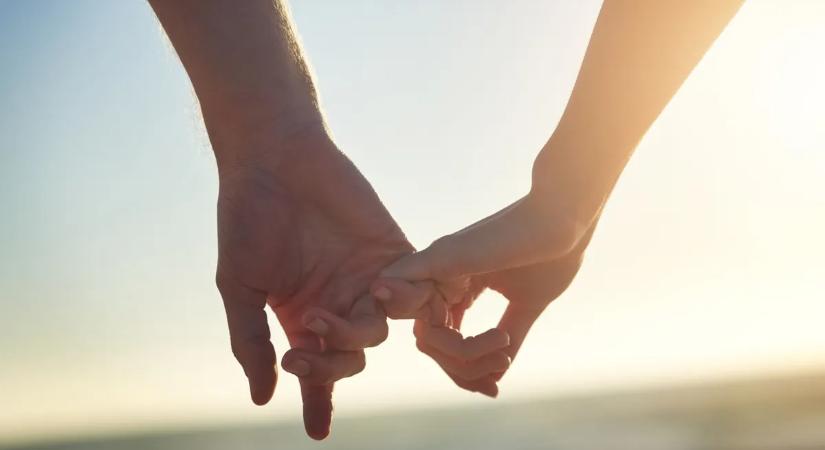 "A barátnőm úgy néz ki, mint az anyám, de szerintem ez nem ciki"