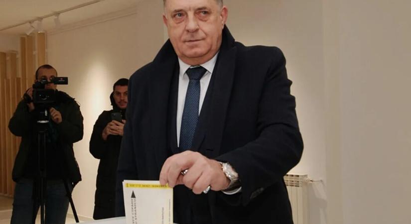 Milorad Dodik utódjáról döntenek a boszniai szerbek