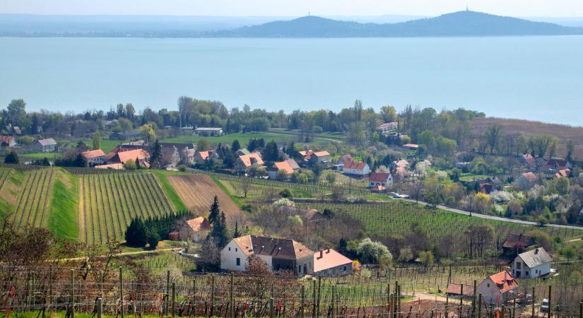 Mikroturisták lepik el a Balatont