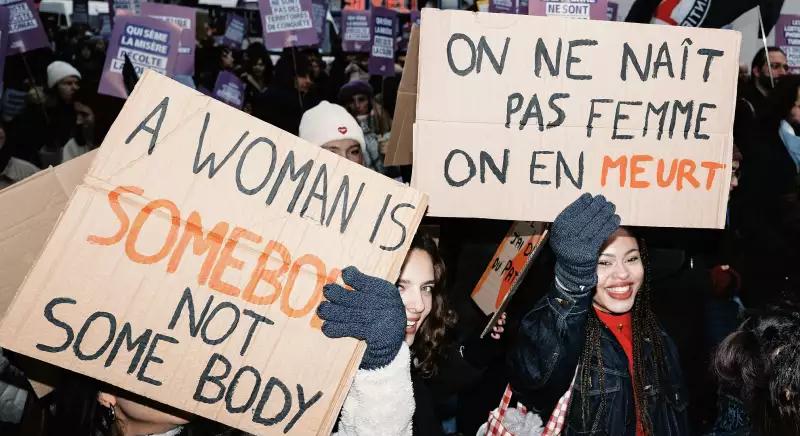 Tízezrek vonultak utcára a követeléseikkel Franciaországban