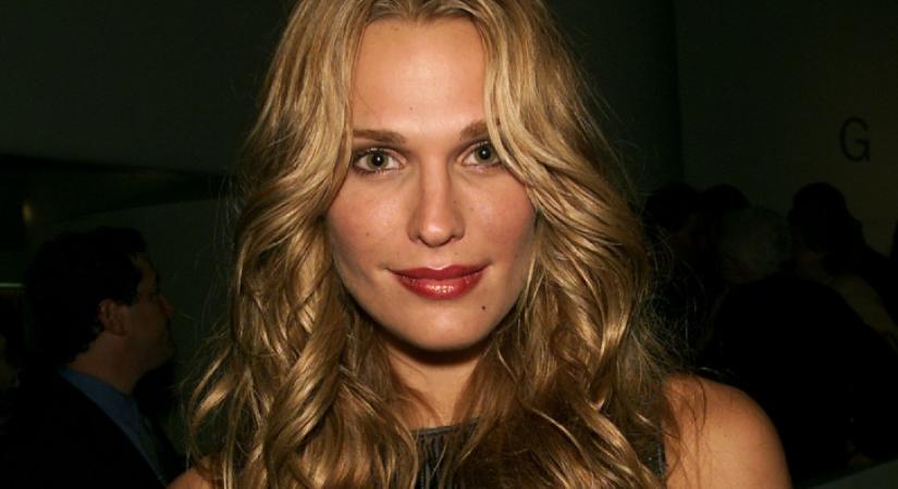 Ő volt a 2000-es évek legszebb nője: így néz ki ma, 52 évesen az egykori szupermodell — Fotók