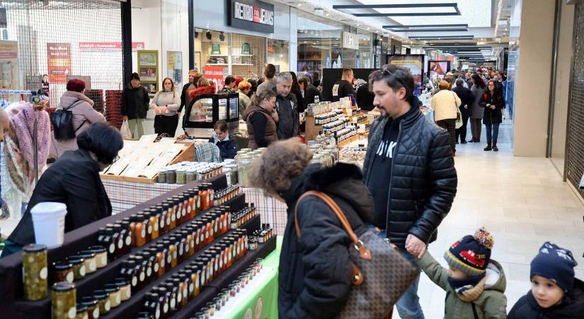 Meglepő kézműves kincsek a Bödön Piacon, a horgolt labubut imádták a szegediek