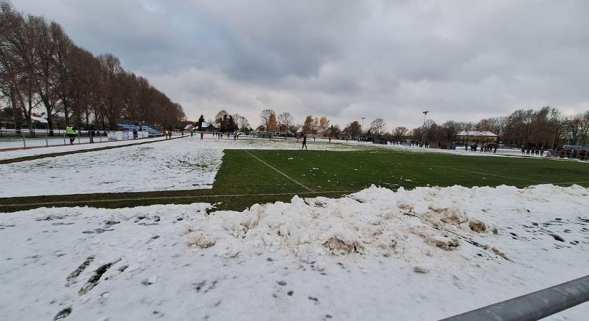 Hólapátok kellettek a szezonzáróhoz
