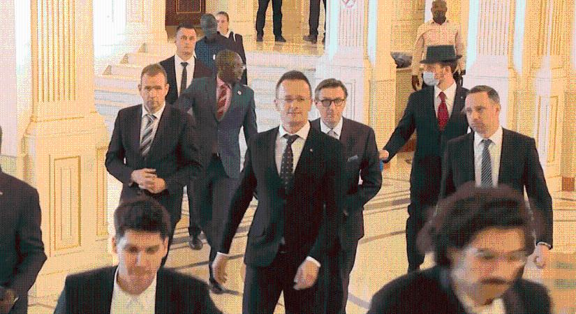 Szijjártó Péter utasítása miatt nem derülhet ki, hogy mi volt Orbán Gáspár szerepe a csádi misszió előkészítésében