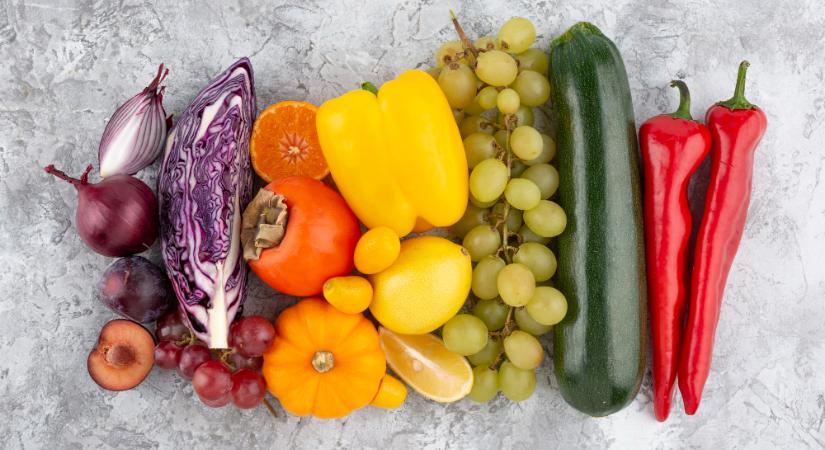 Ezeket a zöldségeket és gyümölcsöket SOHA ne tárold egymás mellett