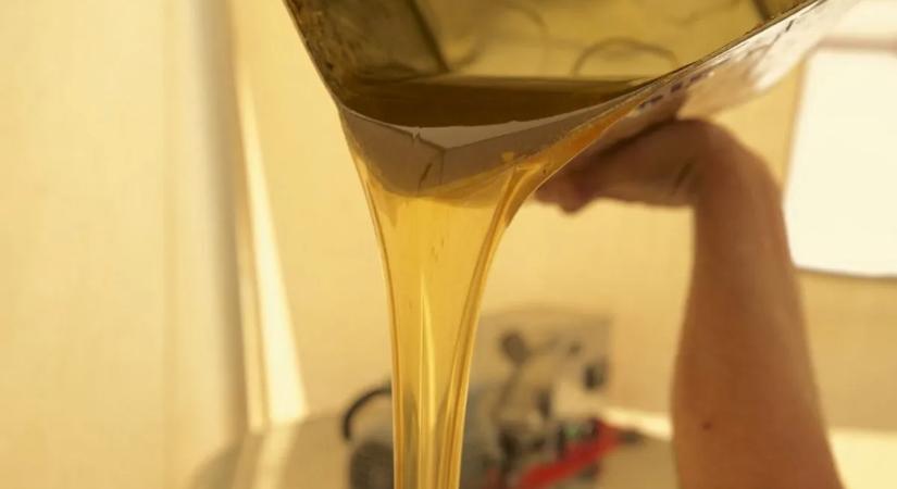 Potencianövelő csodaszer vagy átverés? Amit a mézes tasakról tudni kell