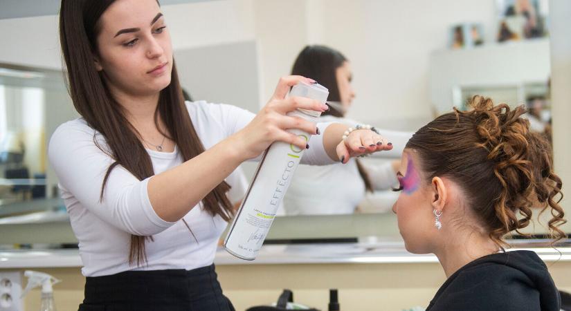 Egyre gyakoribb a testképzavar a kamaszok körében