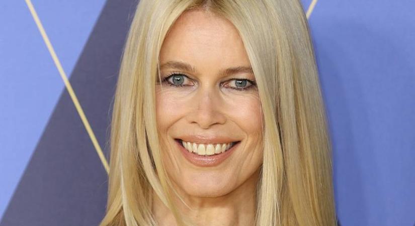 Claudia Schiffer 21 éves lánya merész dekoltázzsal hódít: Clementine-ból dögös nő lett