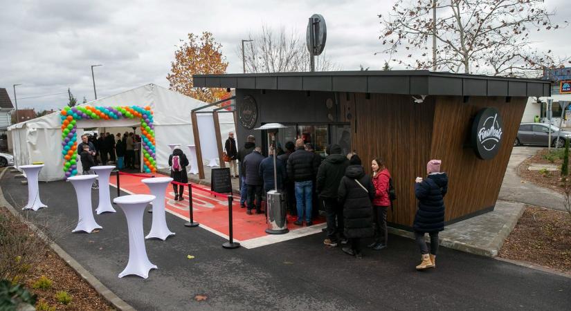 Új autós étterem nyílt a városban, Csongor kiesett a Megasztárból