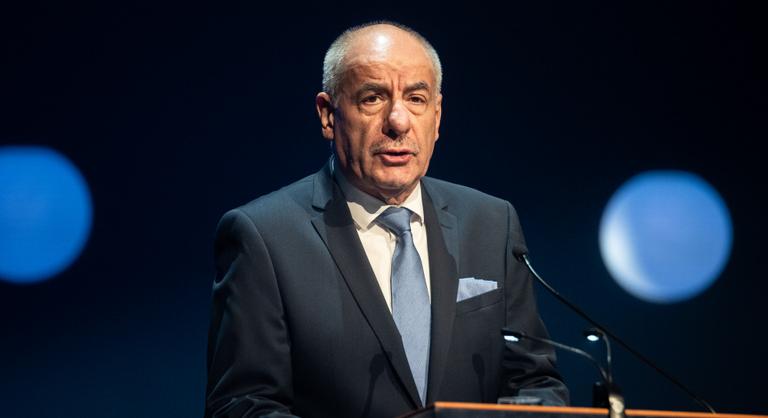 Sulyok Tamás képviseli Magyarországot az Európai Unió és az Afrikai Unió csúcstalálkozóján