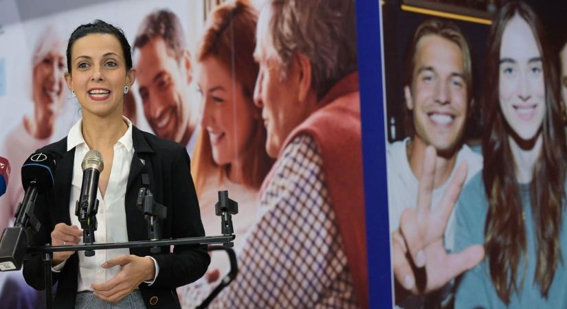 Mindent visz a 2025-ös családpolitika: adómentességek és új támogatások – így segít a kormány