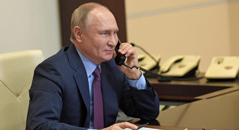Telefonon beszélt Biden és Putyin