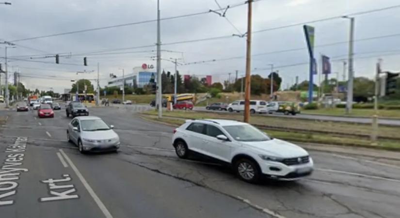 14 autó is defektet kaphatott egy kátyú miatt a Könyves Kálmán körúton
