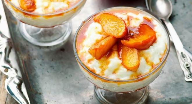 Krémes tejberizs – sós karamellel és sült almával