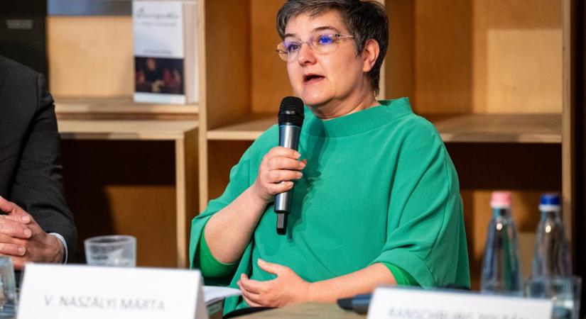 Az előző polgármester feljelentést tett, mert hivatali ideje miatt nem kértek számlát a Halászbástya Étteremtől