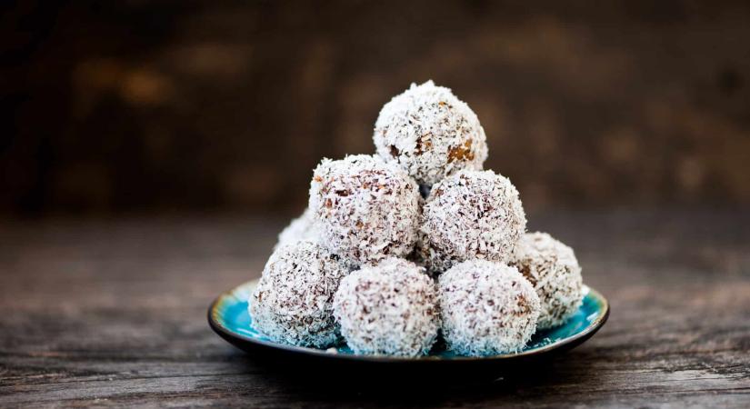 Rendhagyó kókuszgolyó klasszikus ízvilággal – titkos összetevőtől lesz táplálóbb