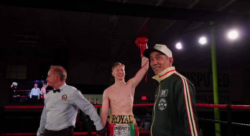 Veres Roland kiütéssel nyerte első profi mérkőzését  videó