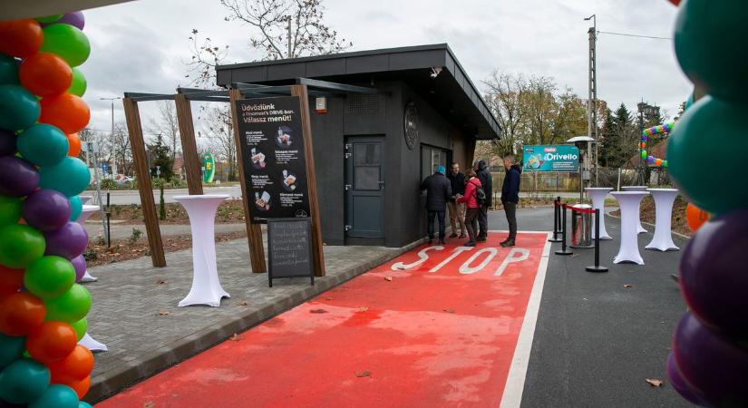 Új gyorsétterem nyílt Kecskeméten, ahol többféle menüt is kínálnak