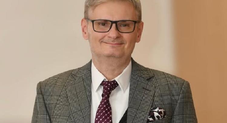 Igazi legenda tér vissza A szemfényvesztő műsorvezetőjeként – 10 év után a TV2-n bukkan fel