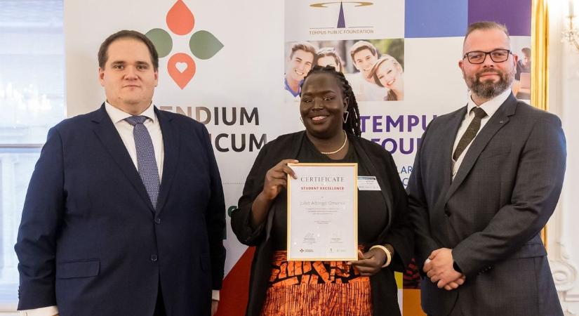 A Széchenyi István Egyetem kenyai hallgatója országos díjat nyert - fotó